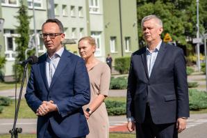 [VIDEO] Minister Barbara Nowacka: „Bezpieczeństwo to nasza wspólna sprawa”. Konferencja z udziałem szefów MEN, MI, MSWiA